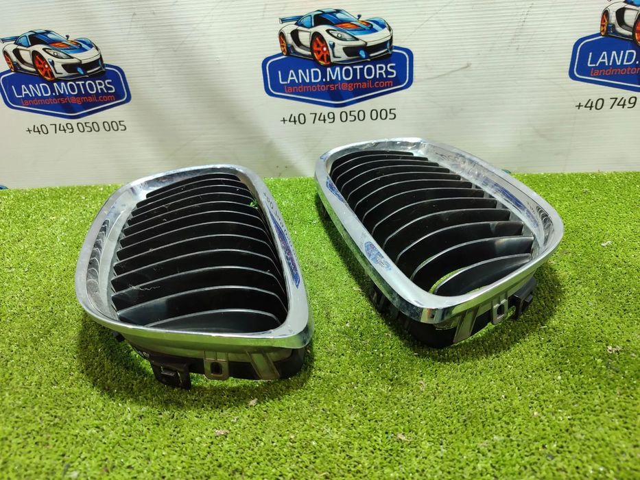 GRILA BARA FATA STANGA / DREAPTA BMW 320D SERIA 3 E90 LCI 2.0 DIESEL 2009 COD OEM 51137201967 / 224059-10 / 51137201968 / 2005-2013