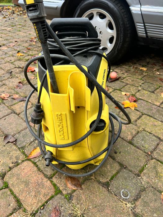 Kärcher K4 Full Control 1800W – DEFECT, complet cu accesorii