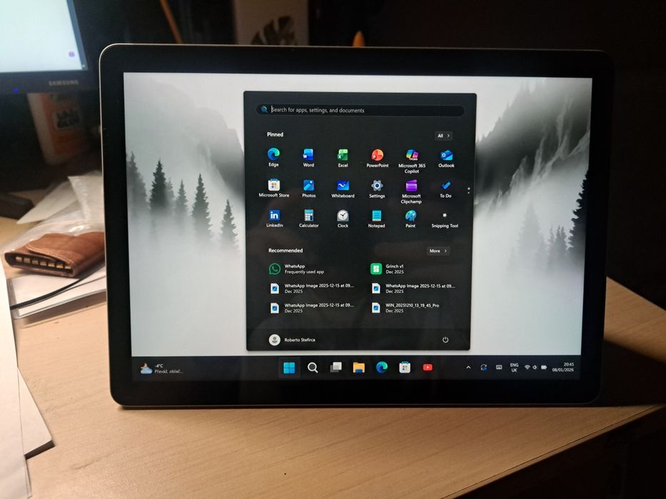 Vând Tabletă Microsoft gold 3 model 1901