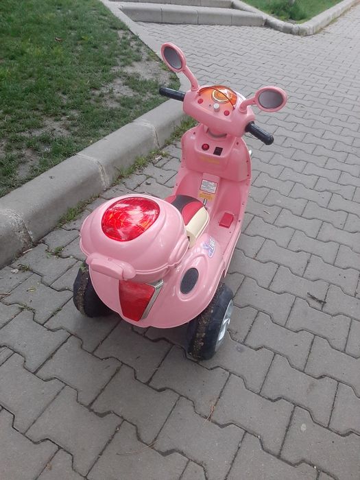 Motocicleta electrica copii fete roz Lively