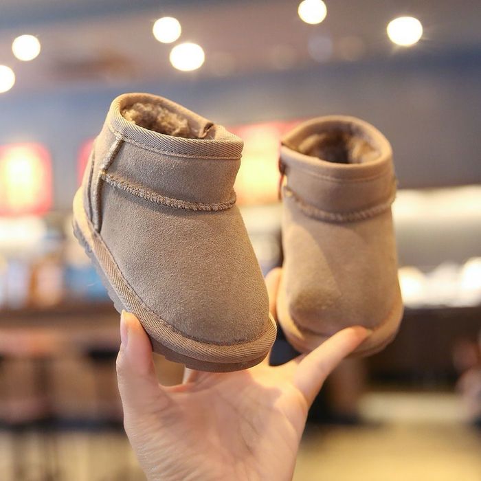 Малышковый угги в отличном состоянии