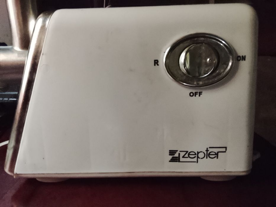 Мясорубка Zepter