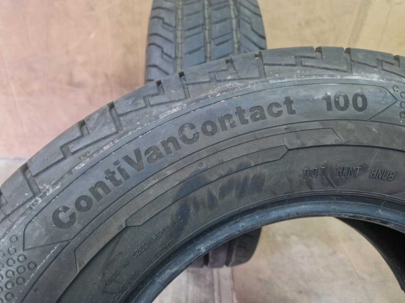 2 Continental R15 C 215/70/ 
летни бусови гуми DOT1822