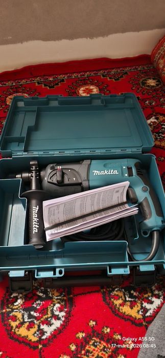 Оригинал перфоратор Makita HR2470 ва болгарка Makita 9565CVR сотилади.
