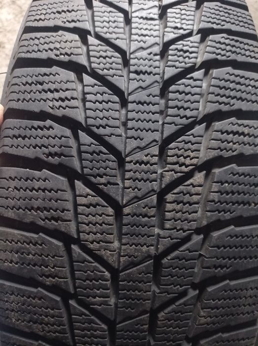 Продам резину всесезонную