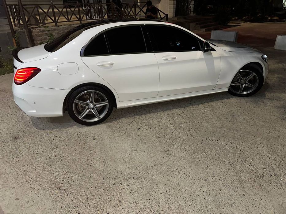 Mercedes-Benz c 180 sotiladi