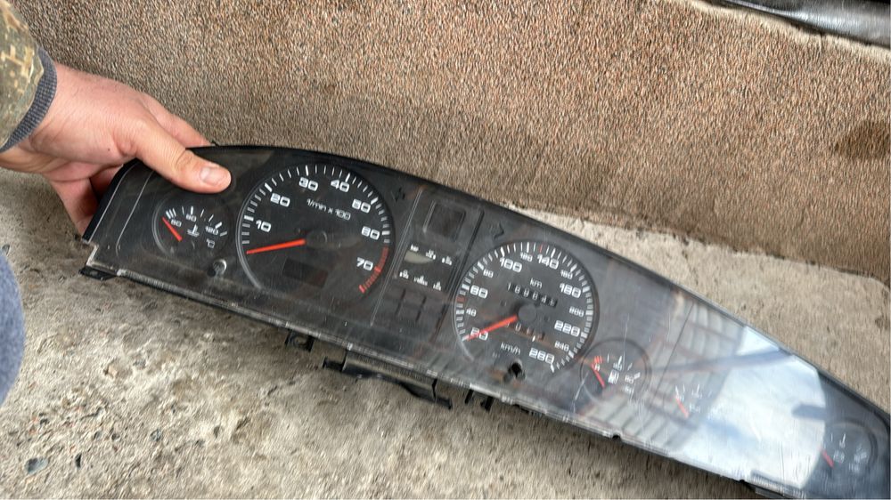 Продам на ауди 100 с3 мини морду