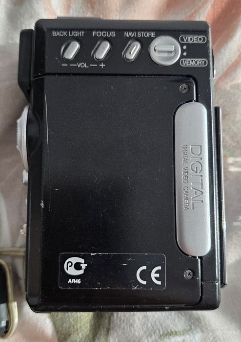 Camera video cu caseta miniDV JVC GR-DVP9E + placa de captura