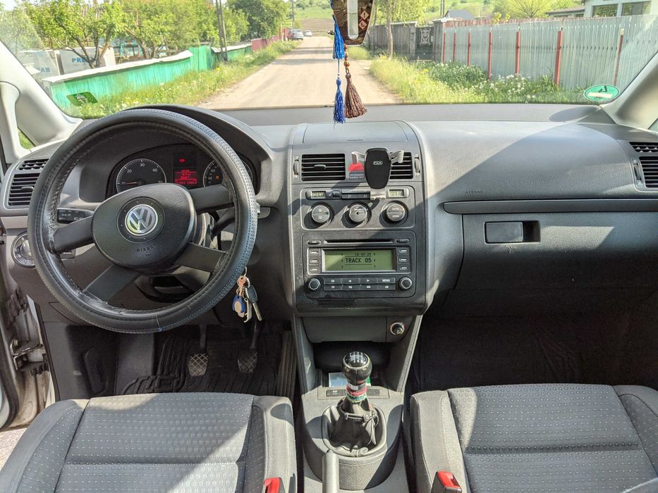 Volkswagen Touran 1.9 TDI 105cp - întreținută, acte la zi