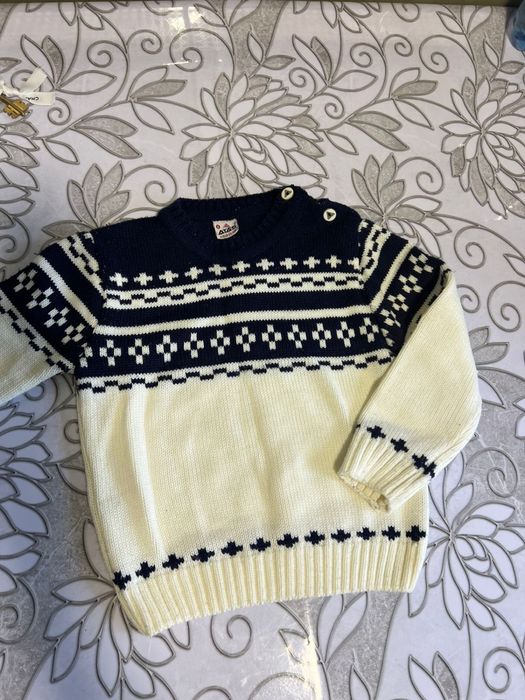 Одежда для малчика 4,5 лет почти новйе