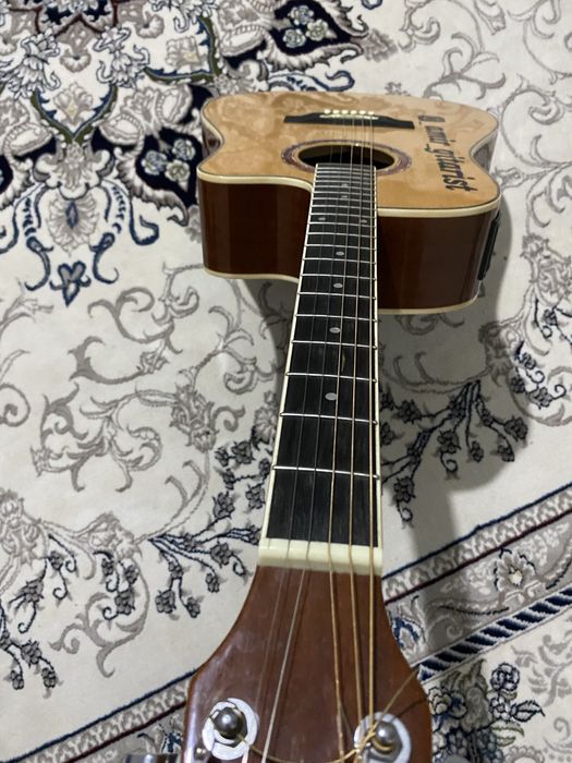 Gitara akustic sotiladi GIBSUN