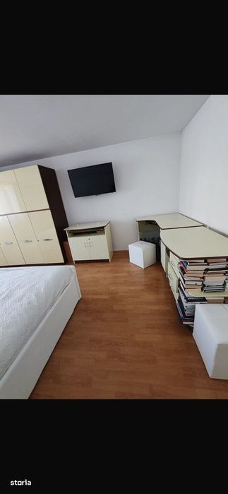 Apartament la casa + 200 mp teren, zona centrala