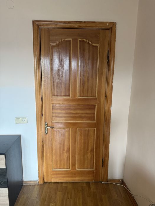 Двери дервянные