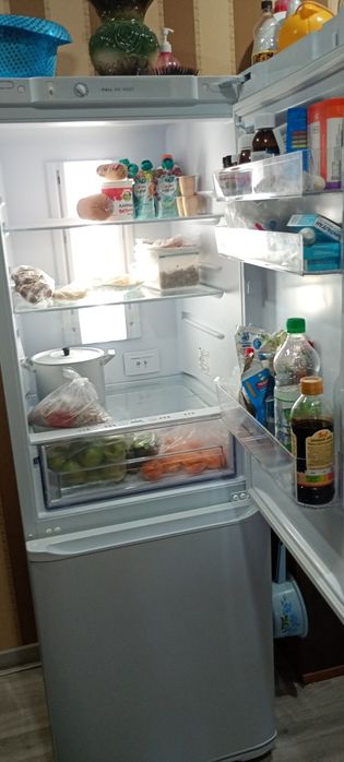 Продам холодильник Бирюса No frost