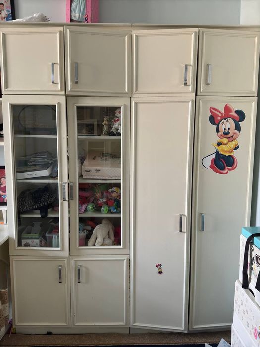 Продается комплект с партой 2 комплекта