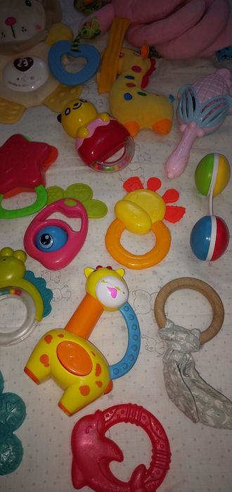 Погремушки, зубогрызки, музыкальные игрушки