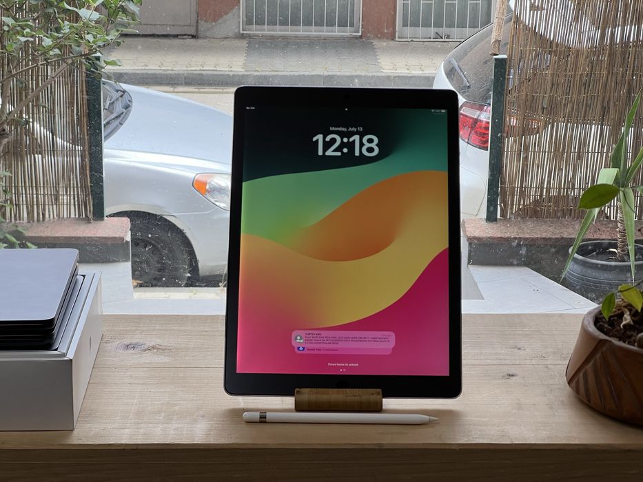 iPad Pro 12.9” | 120Hz | 512GB | 2nd gen | Wi-Fi + Cellular