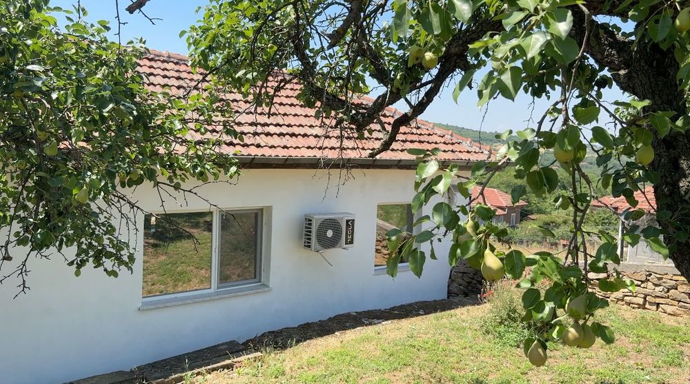 Реновирана къща в красиво село близо до Ловеч