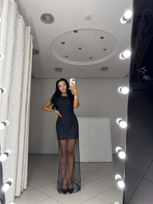 Официална  блестяща рокля