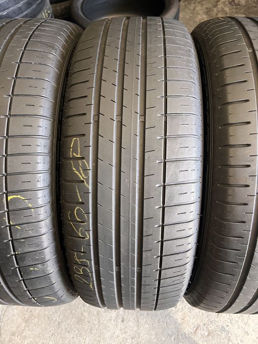 4 anvelope vara 235/60/18 , Falken !