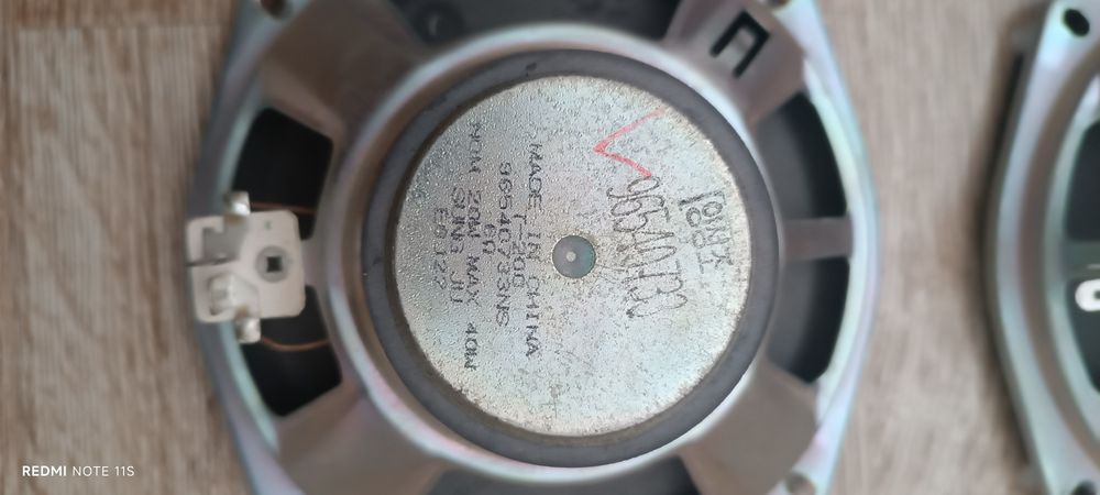 Продам колонки для авто НЕКСИЯ 3(задние)