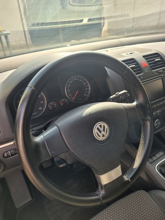 Volkswagen jetta 1.4 benzină an 2010 și variante ieftine