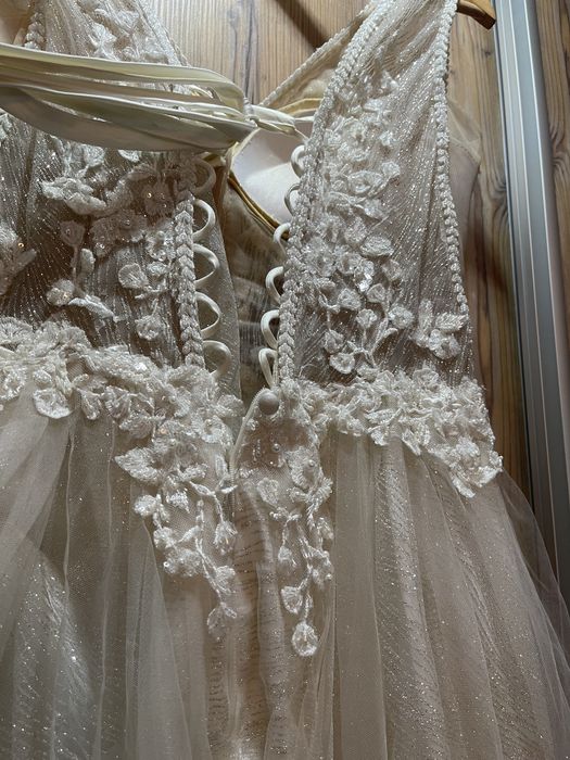 Vand rochie de mireasa