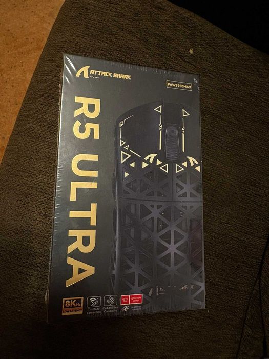 ATTACK SHARK R5 Ultra Carbon Fiber Wireless 8K Gaming Mouse with 8K