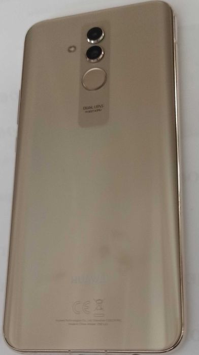 Продава смартфон Huawei Mate 20Lite