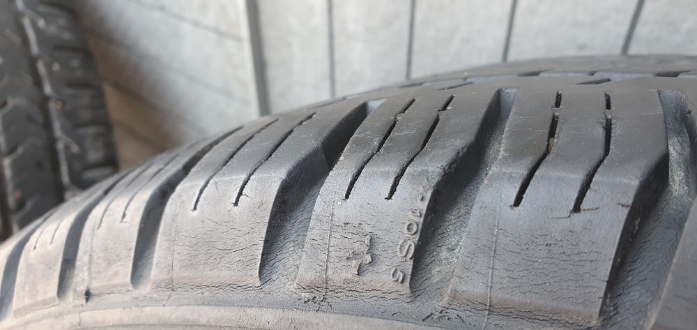 Бусови гуми с джанти 205/65/16С- 5x112- 4 броя
