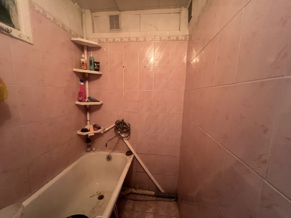 Продается 2-комнатная квартира