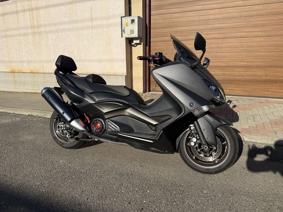 Yamaha tmax 530