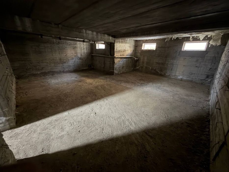 Продается нежилое помещение на Юнусабад 4 кв