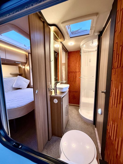 Rulota Lunar Lexon 590 Ultima | Model Rar Premium | Cort aer + Mover