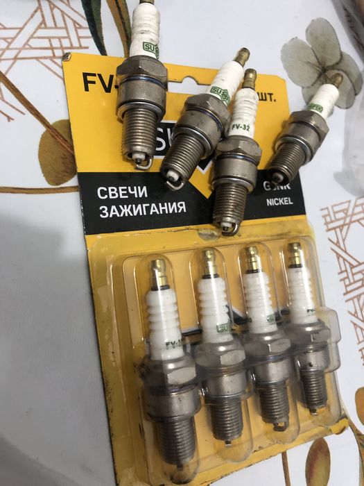 продам свечи новые