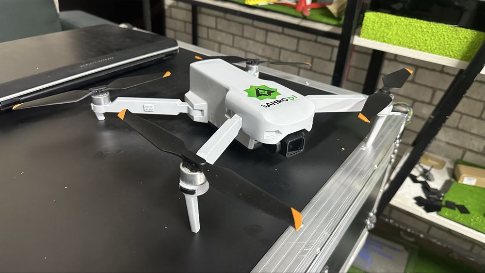Maket  va  model