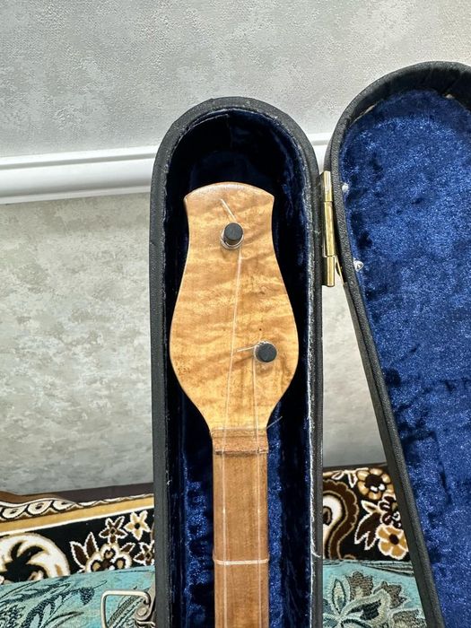 Күйге арналған Кәсіби домбыра