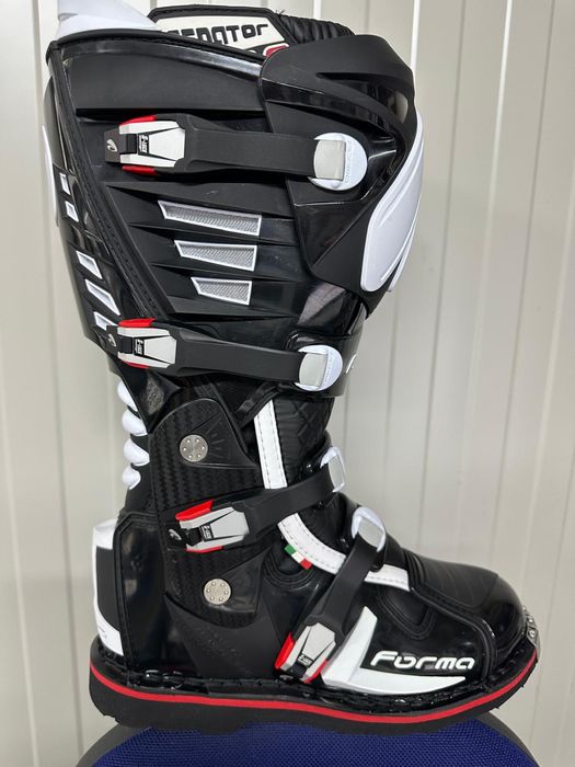 Forma Predator 2.0 marimea 41 (270mm)