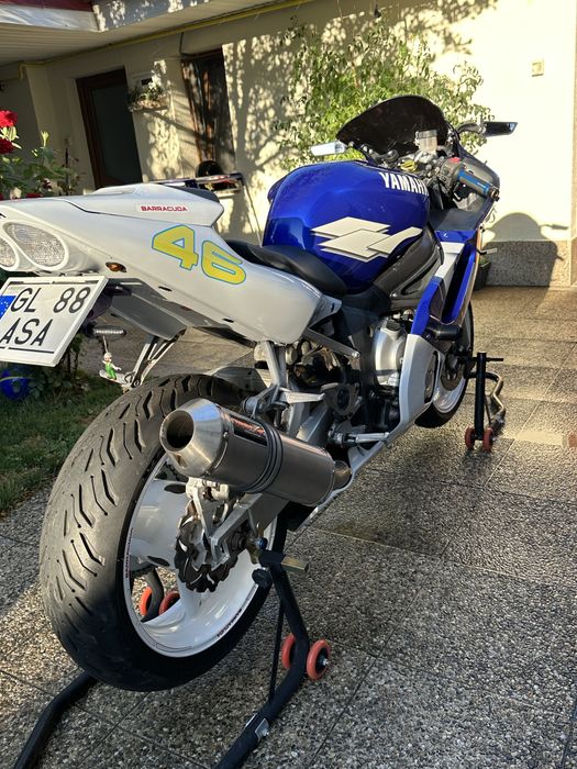 Vand yamaha r6 2000