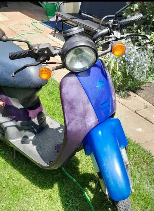 Scuter honda sky 49 cc