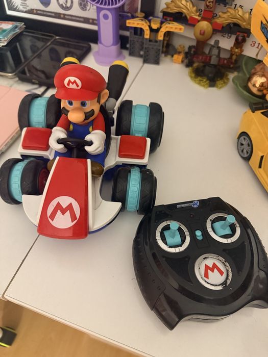 Masina de curse Mario