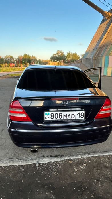 Mercedes Benz c 240