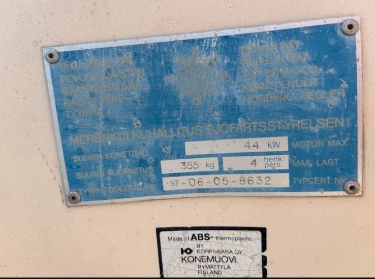 Barca Terhi 385 finlandeza cu peridoc