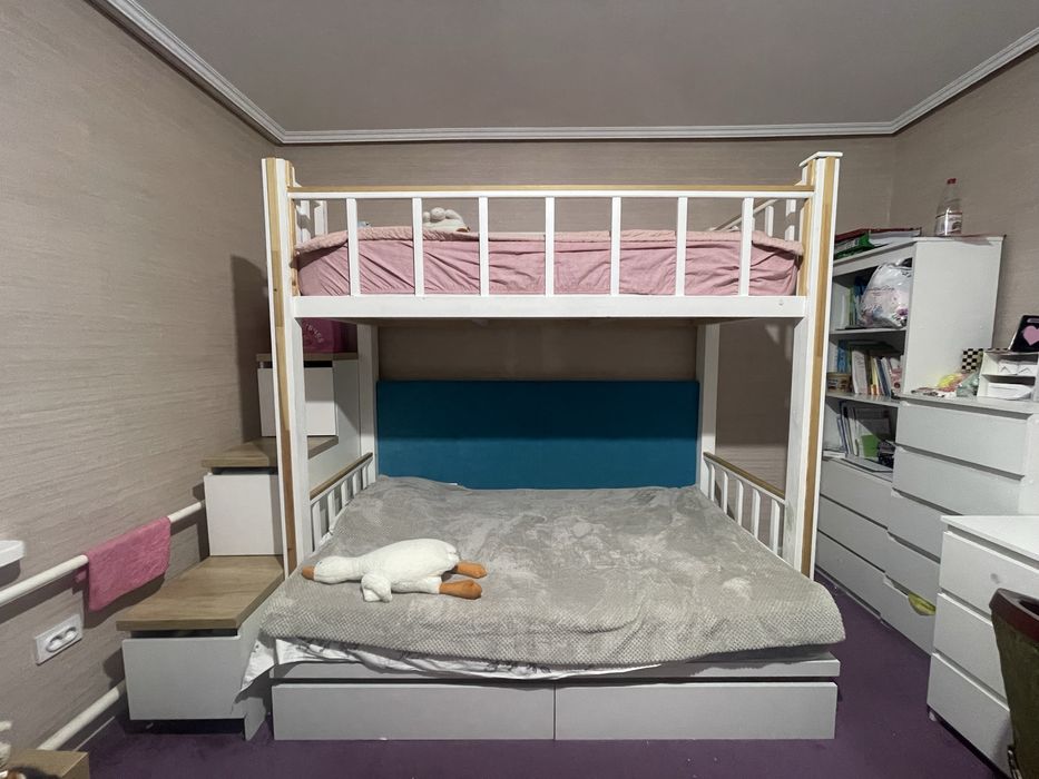 Двухъярусная + 1 кровати