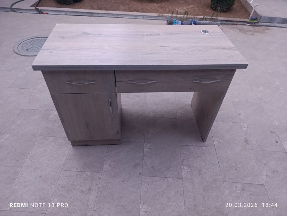 Продам кассовый стол