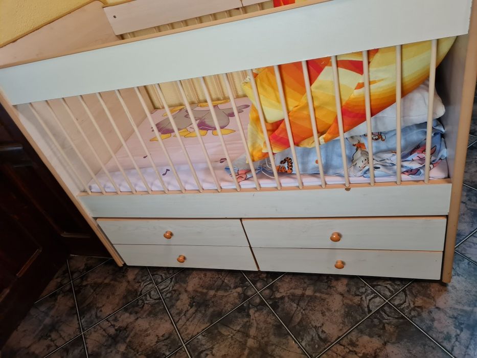 Дървена кошара използвана.