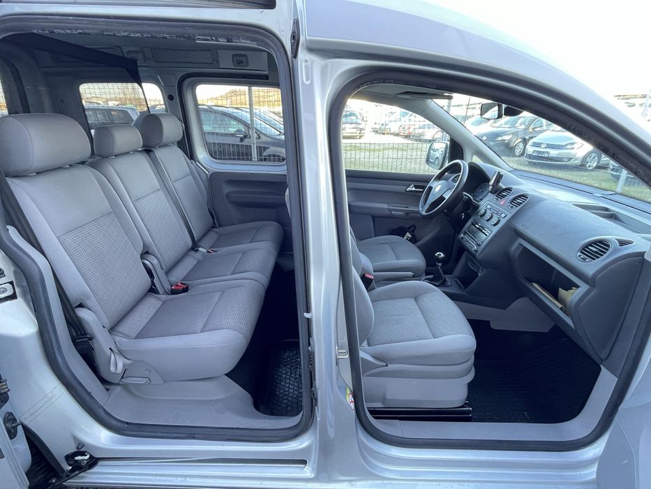 VW CADDY LIFE 2.0TDI 140CP 2010*Masina fara rugina in stare impecabila