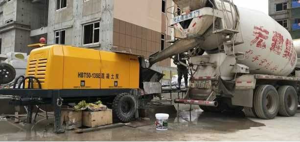 Бетонный насос/Beton quyish uchun nasos
