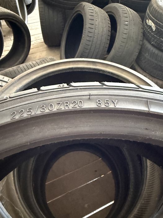 225/30/20 KUMHO 1бр. 8мм