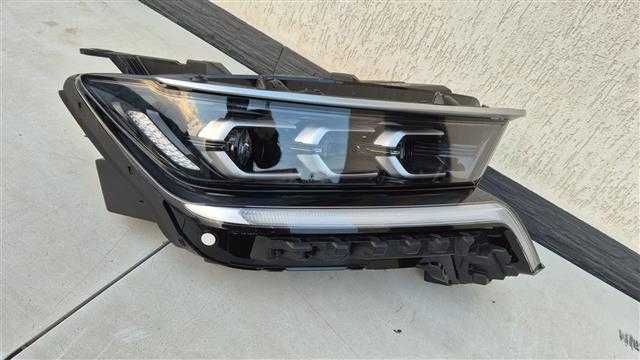 Far stanga DREAPTA bara fata  Kia Sorento Full Led an 2020